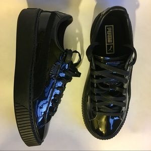 BLACK BASKET PLATFORMS